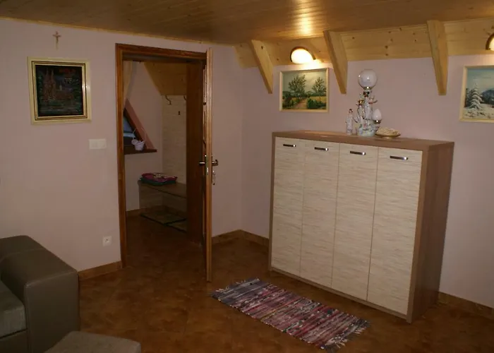 Beskid بيت للعطل